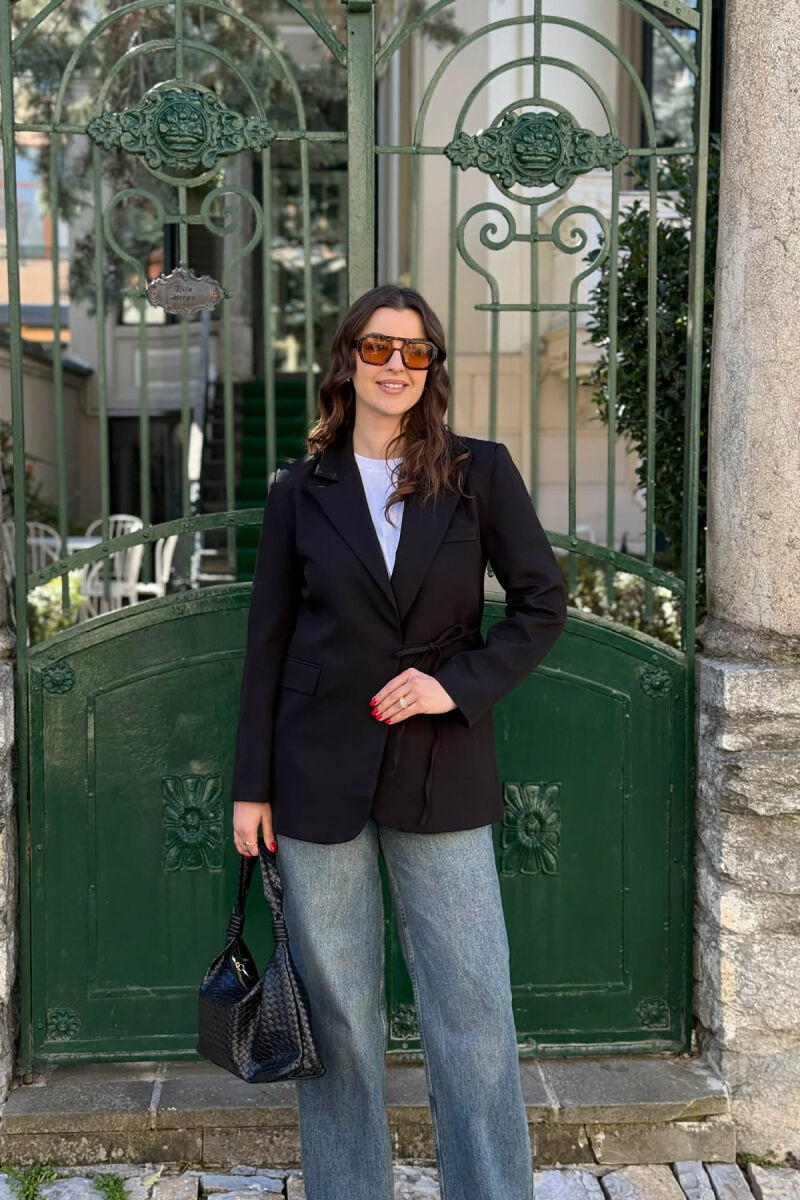 XHAKETE NJE NGJYRESHE ME DETAJIN E LIDHSEVE PER FEMRA NE NGJYRE TE ZEZE - 2