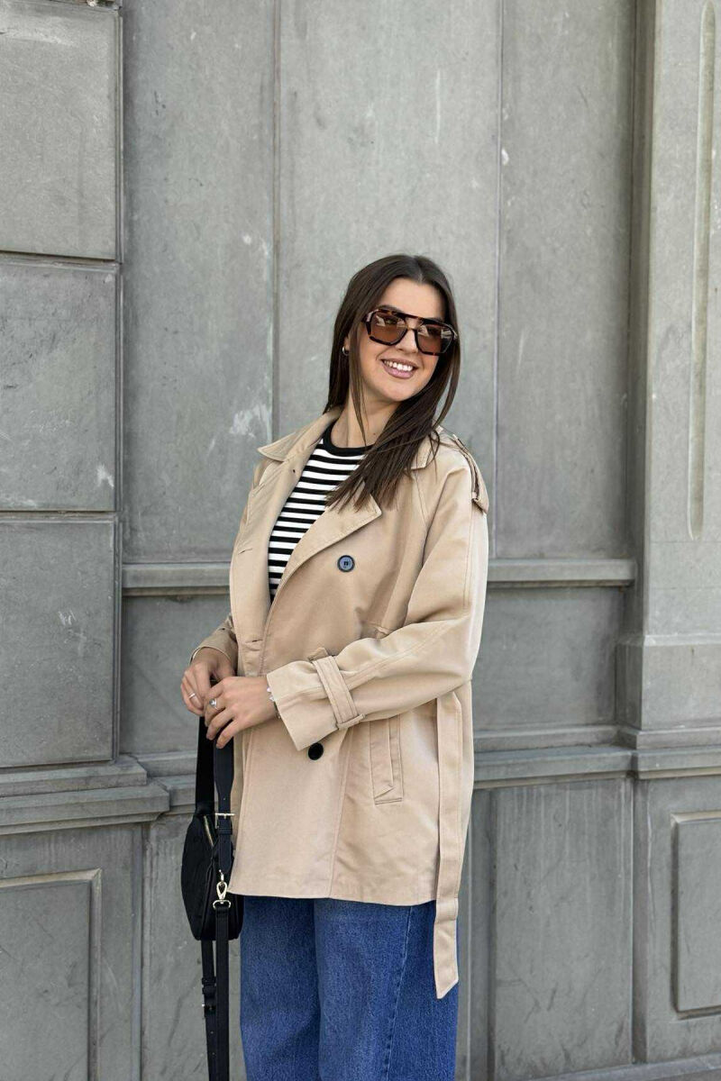 XHAKETË NJË NGJYRËSHE ME DETAJIN E RRIPIT PËR FEMRA NË NGJYRËN BEZHË - 4