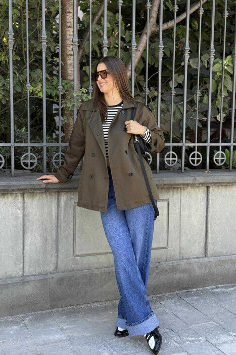 XHAKETË NJË NGJYRËSHE ME DETAJIN E RRIPIT PËR FEMRA NË NGJYRËN JESHILE - 2