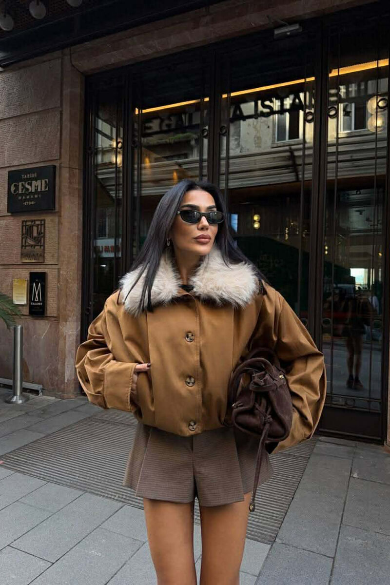 XHAKETË NJË NGJYRËSHE ME GËZOF TË SHKËPUTSHËM PËR FEMRA NË NGJYRË KAFE - 1