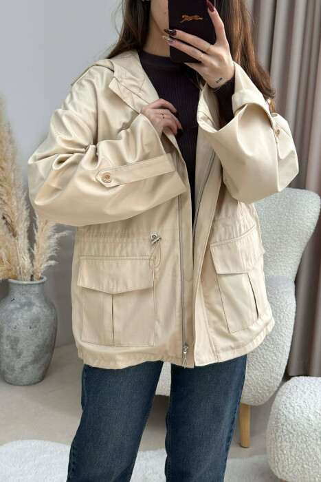 XHAKETE NJE NGJYRESHE ME KAPUÇ DHE ZINXHIR PER FEMRA NE NGJYRE KREM - 3