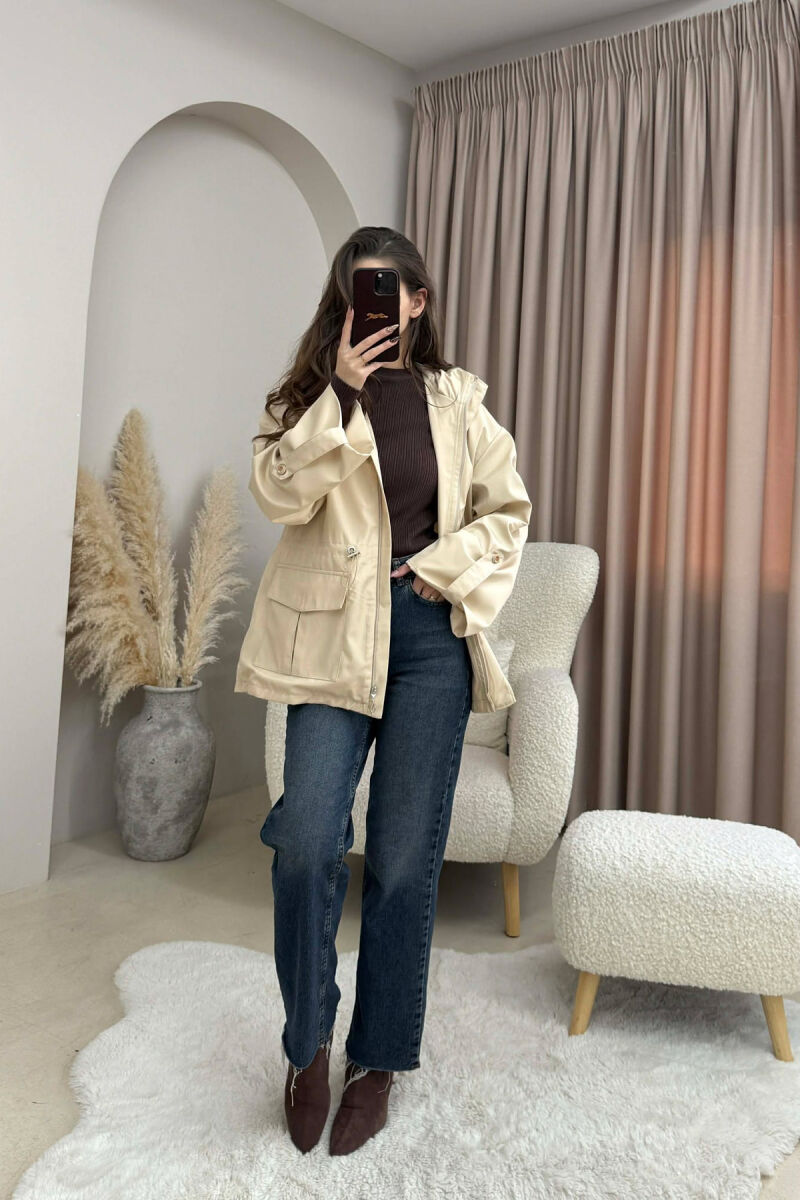 XHAKETE NJE NGJYRESHE ME KAPUÇ DHE ZINXHIR PER FEMRA NE NGJYRE KREM - 5