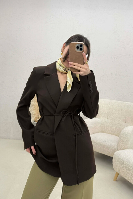 XHAKETË NJË NGJYRËSHE ME DETAJIN E LIDHSES PËR FEMRA NË NGJYRE KAFE - 3