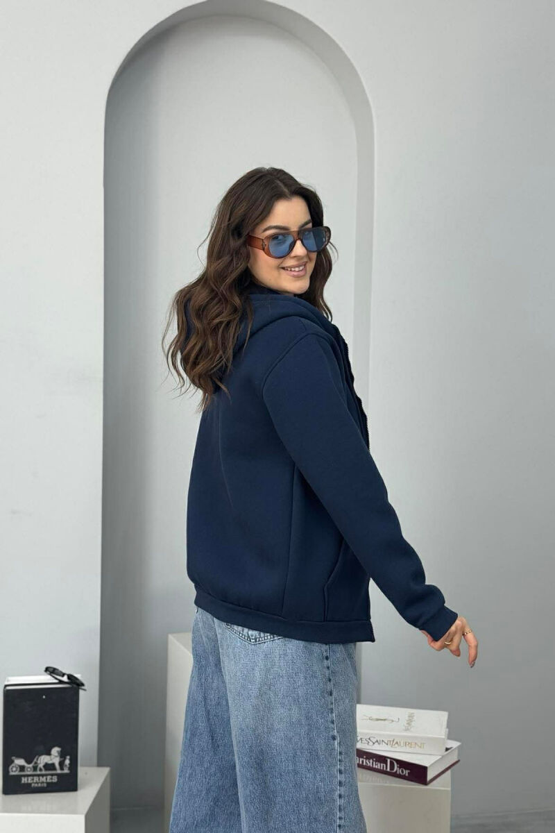 XHAKETE PAMBUKU NJE NGJYRESHE ME PUSH PER FEMRA NE NGJYRE BLU TE ERRET - 2