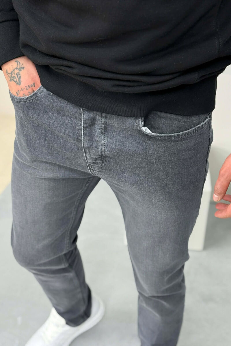 XHINSE ELASTIKE ME BUTON TË FSHEHUR PËR MESHKUJ NË NGJYRË GRI - 5