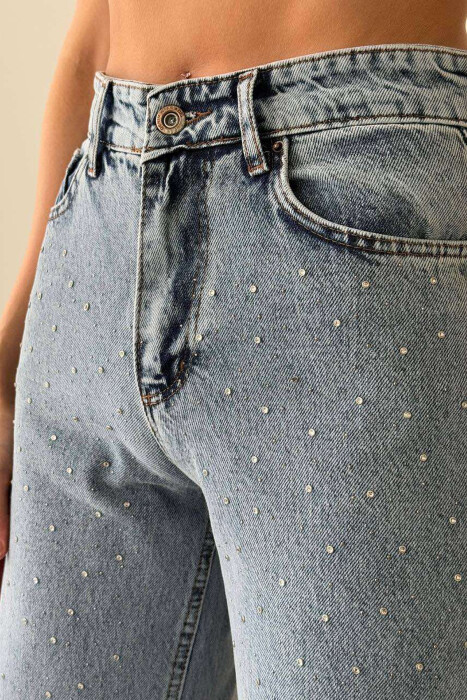 XHINSE ME DETAJIN E DIAMANTEVE PËR FEMRA NË NGJYRËN BLU E ZBARDHUR - 2