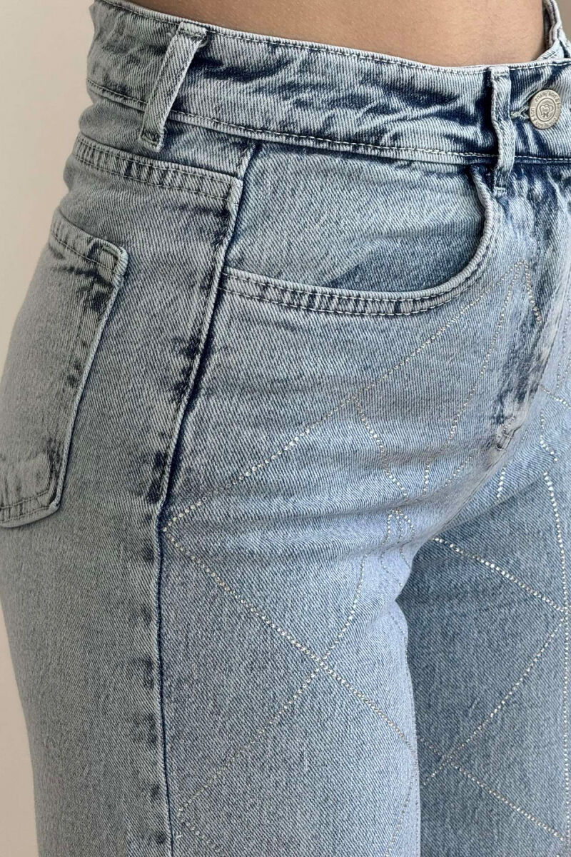 XHINSE ME DETAJIN E GURËVE ME SHKËLQIM PËR FEMRA NË NGJYRËN BLU TË ZBARDHUR - 4