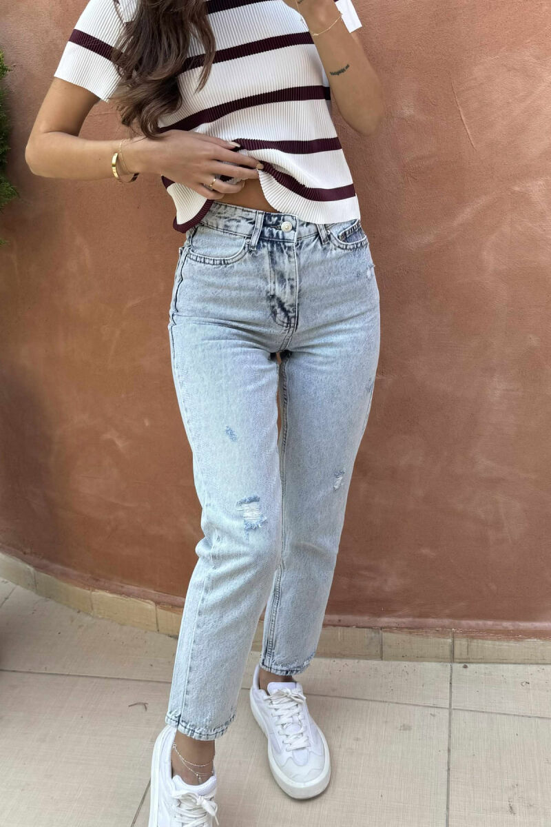 XHINSE TË THJESHTA ME GËRVISHTJE PËR FEMRA NË NGJYRËN BLU E ZBARDHUR - 3