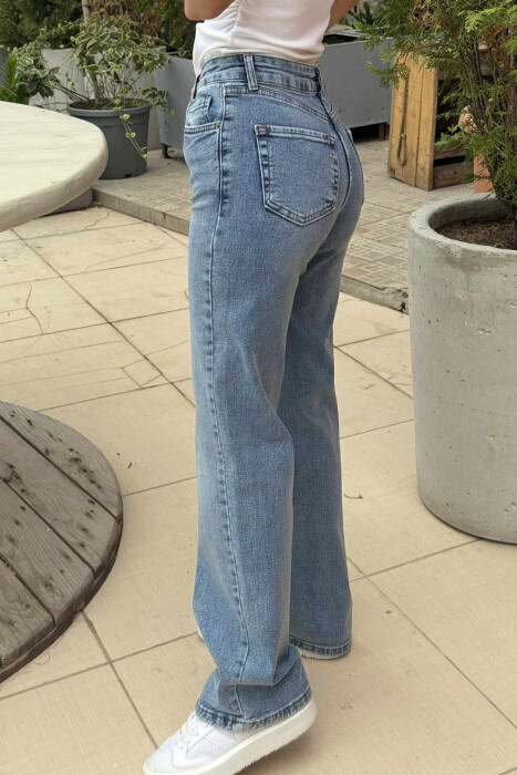 XHINSE NJË NGJYRËSHE PËR FEMRA NË NGJYRËN BLU E CELUR - 4