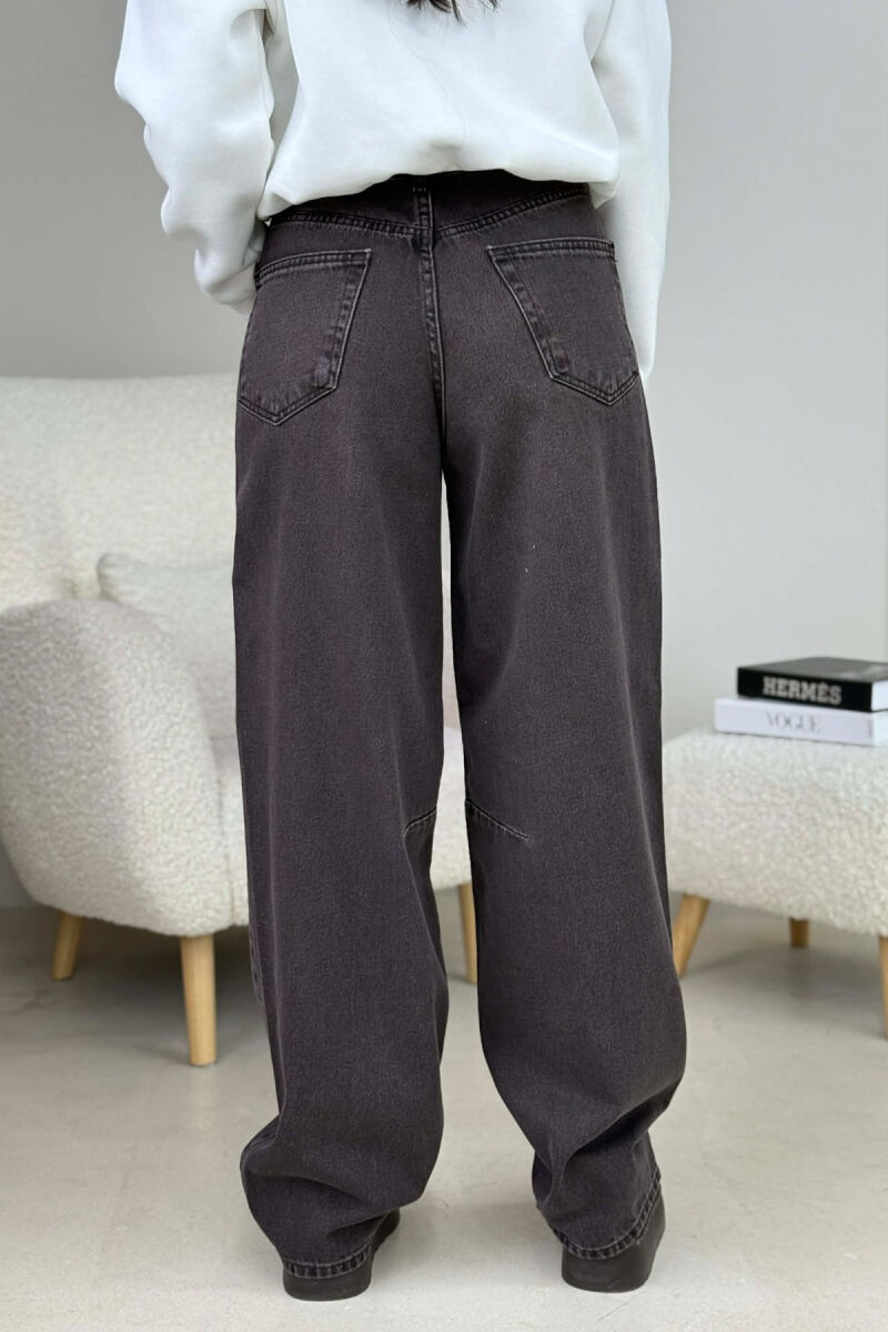 XHINSE NJË NGJYRËSHE PËR FEMRA NË NGJYRËN KAFE - 2