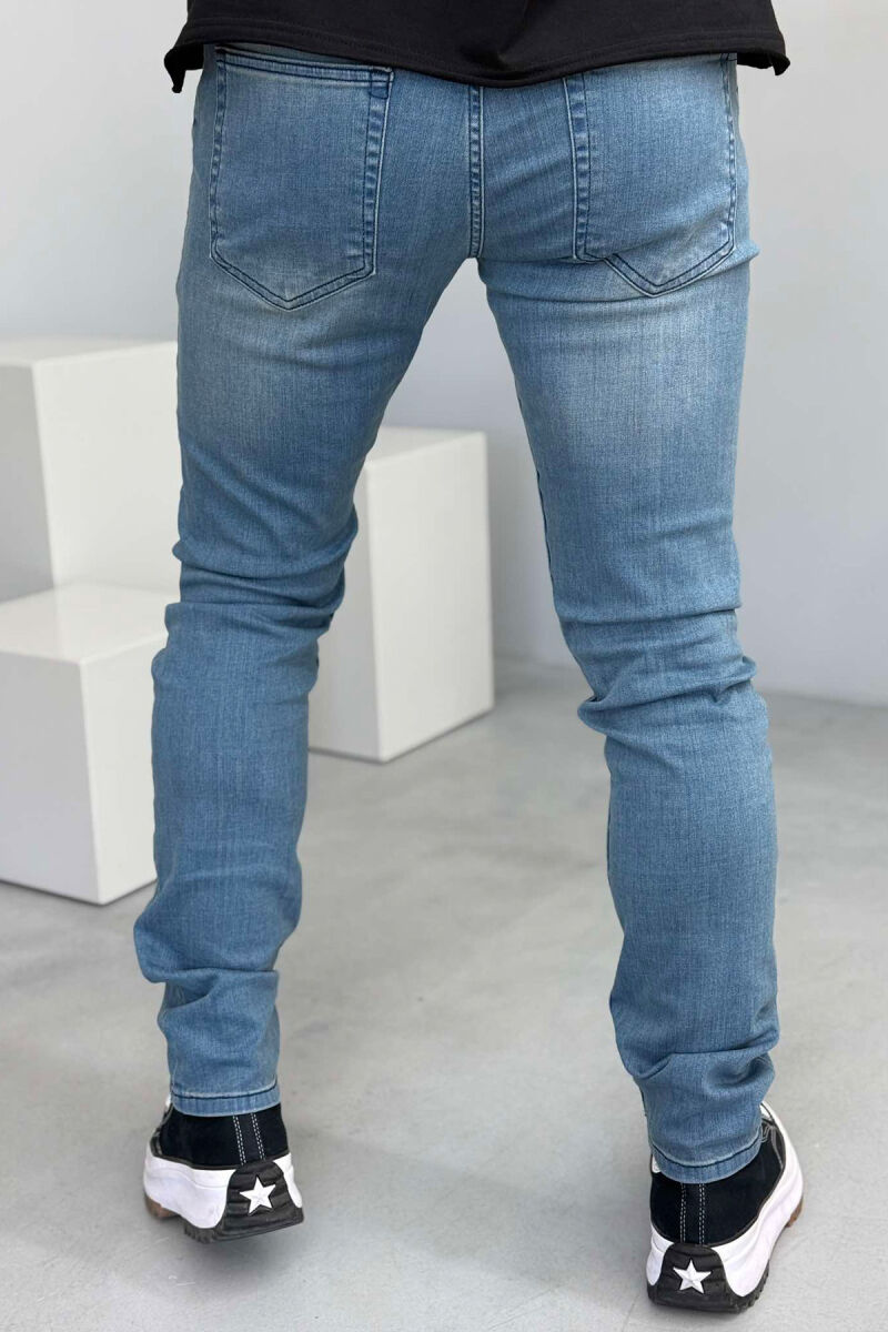 XHINSE NJË NGJYRËSHE TË THJESHTA PËR MESHKUJ NË NGJYRËN BLU E ZBARDHUR - 2