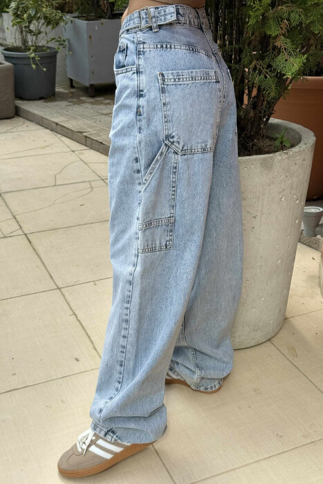 XHINSE PËR FEMRA ME DETAJIN E RRIPAVE NË NGJYRËN BLU E ZBARDHUR - 4