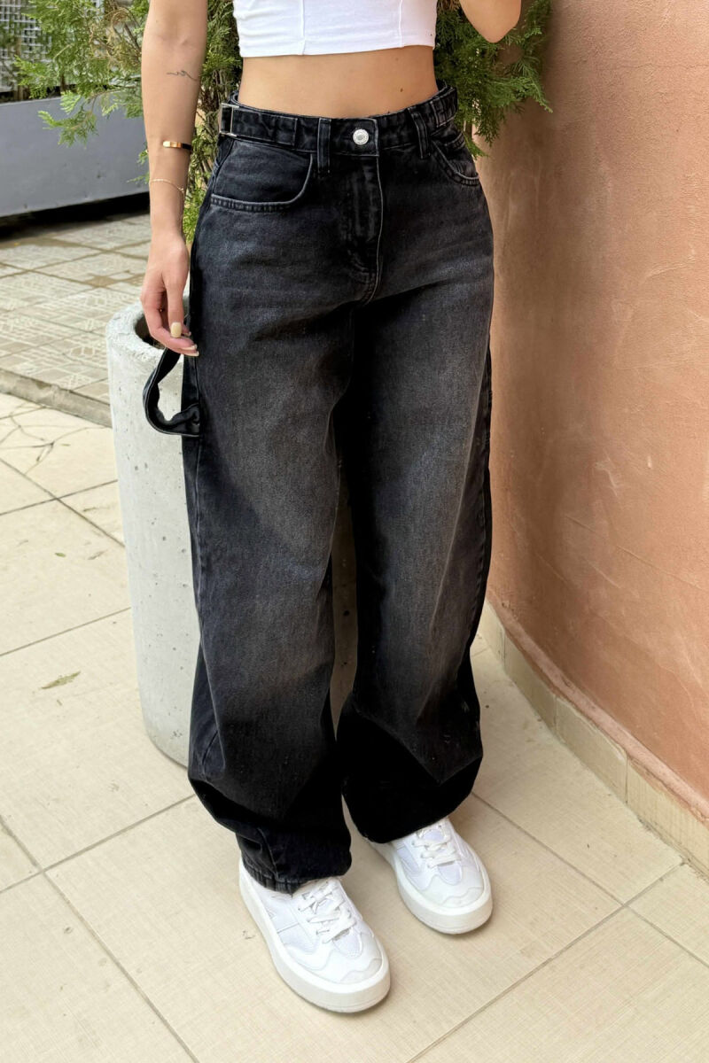 XHINSE PËR FEMRA ME DETAJIN E RRIPAVE NË NGJYRËN GRI E ERRËT - 4