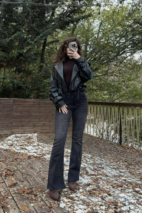 XHINSE TE THJESHTA NJE NGJYRESHE PER FEMRA NE NGJYRE GRI TE ERRET - KLAUDIO FASHION