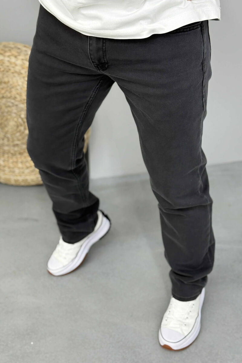 XHINSE TË THJESHTA TË RREGULLTA PËR MESHKUJ NË NGJYRË GRI TË ERRËT - 2