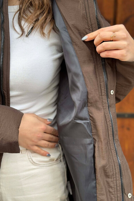 XHUP ME KAPUC PËR FEMRA NË NGJYRËN KAFE - 5