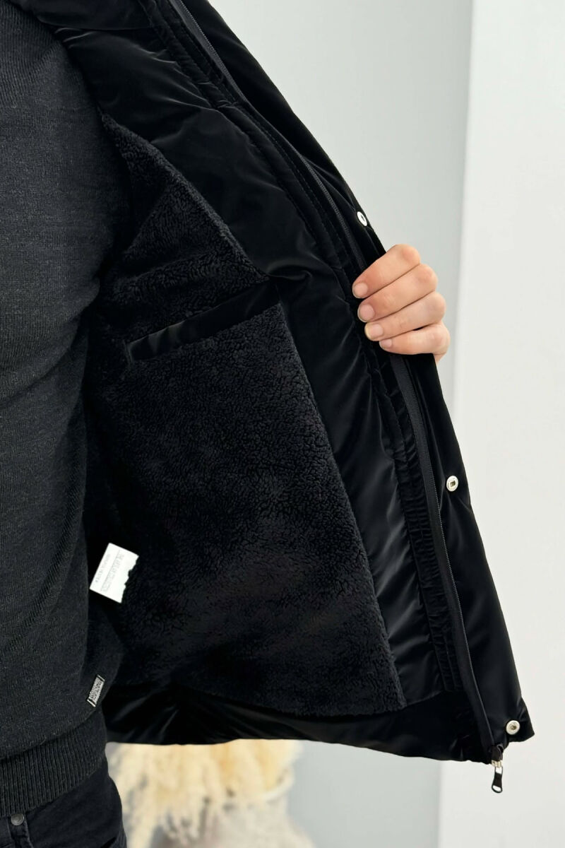 XHUP NJE NGJYRESH ME KAPUÇ DHE PUSH PER MESHKUJ NE NGJYRE TE ZEZE - 4