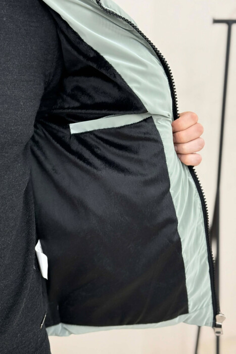 XHUP NJE NGJYRESH ME PUSH PER MESHKUJ NE NGJYRE MENTE - 4