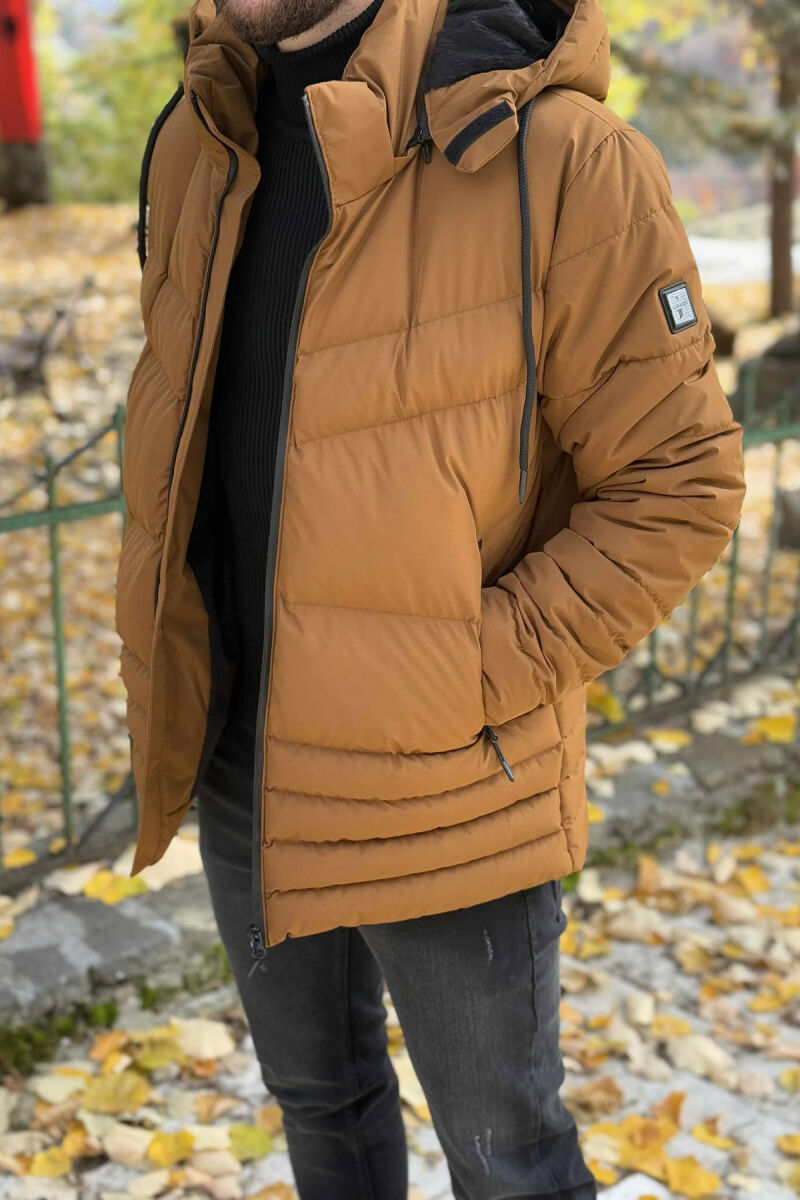 XHUP NJË NGJYRËSH ME PUSH PËR MESHKUJ NË NGJYRËN KAFE - 2