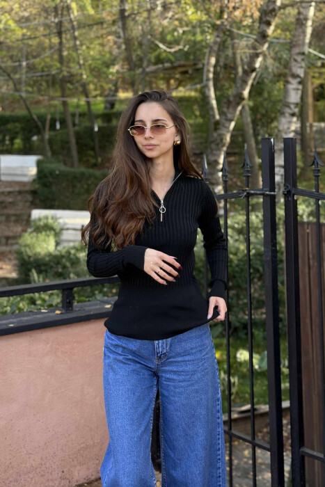 TURTTLE ZIPPER WOMAN SWEATER BLACK/ E ZEZE 