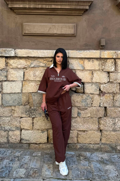 ZIPPER NECK WRITTINGS T-SHIRT + SWEATPANTS WOMAN SET BROWN/KAFE - KLAUDIO FASHION