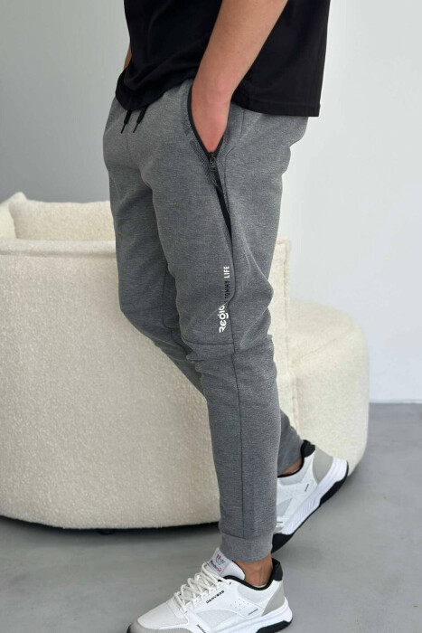 ZIPPER POCKET COTTON MEN SWEATPANTS IN GREY COLOR - 4