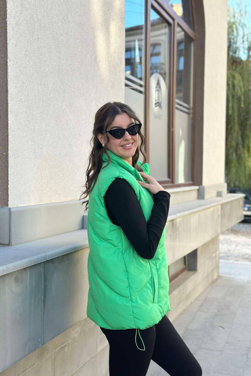 ZIPPER WOMEN VEST IN GREEN COLOR - 4